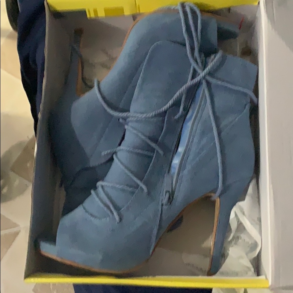 Shoes high heals